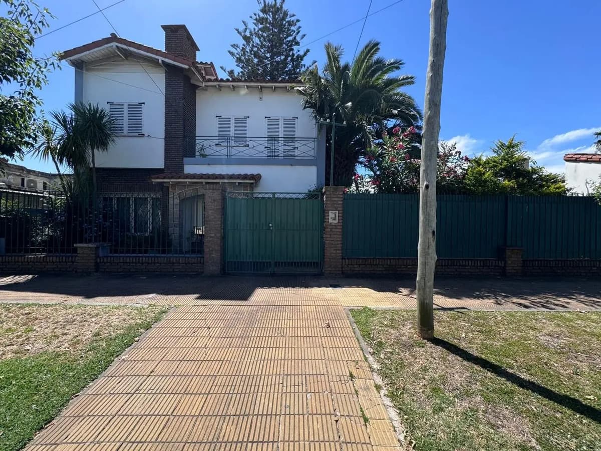 Corrientes 325
