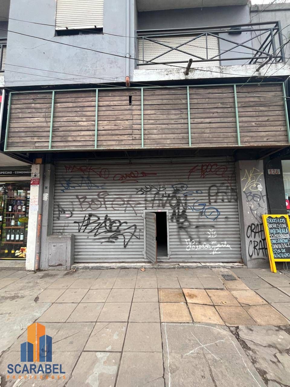 Av. Calle Real 122
